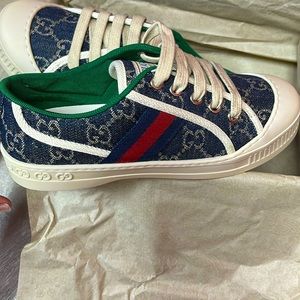 Gucci Sneakers Kids 31 Never Worn